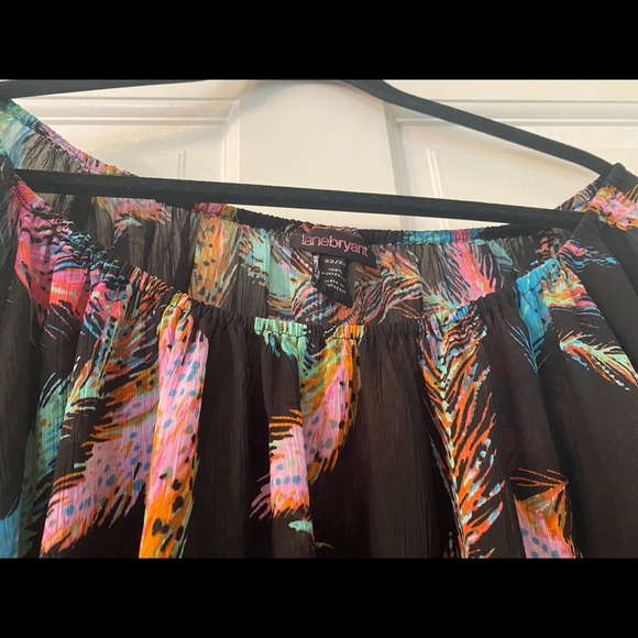 Adorable Lane Bryant Feather Top 🪶 22/24 - Picture 2 of 5